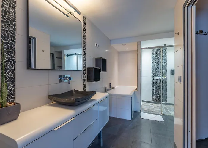 Hestia - Piscine Privée * Agde